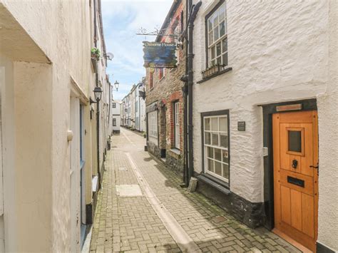 tudor cottage looe|Tudor Cottage .